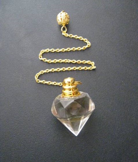 Picture of Diamond Pendulum Golden Plated 