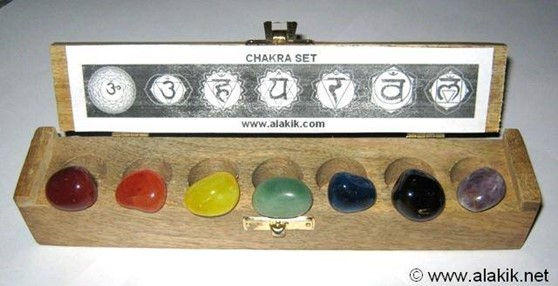 Picture of Chakra Tumble set with wooden Box