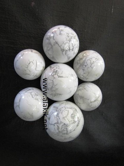 Picture of Howlite Balls