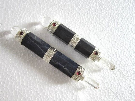 Picture of Iolite plain healing stick