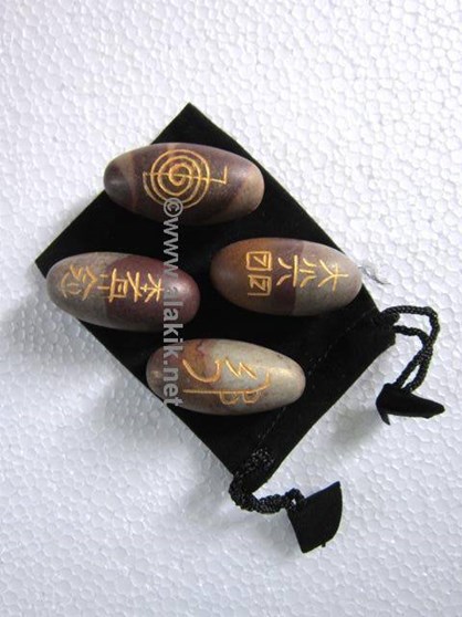 Picture of Lingam reiki set with pouch