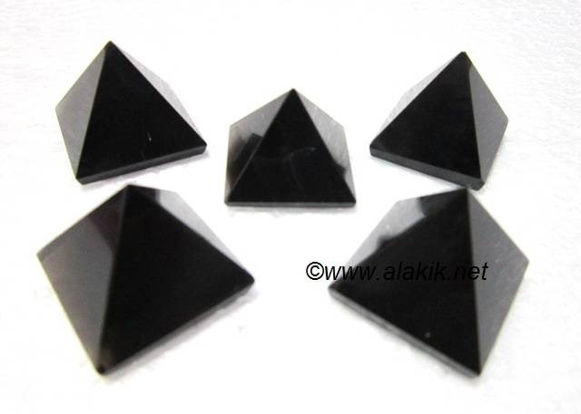 Picture of Black Obsidian pyramids 23-28mm