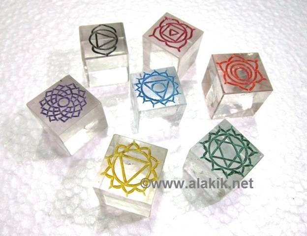 Picture of Colourful Crystal Quartz Engrave Chakra Cube Set