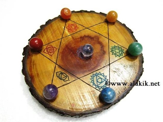 Picture of Engrave Chakra Wooden Disc with Chakra Sphere Set